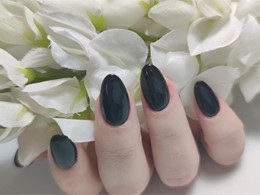 Uñas almendra